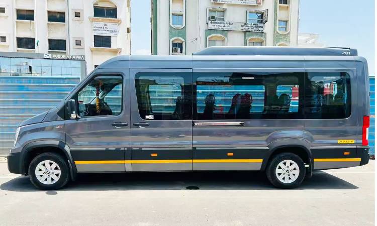 force -urbania -12 -seater